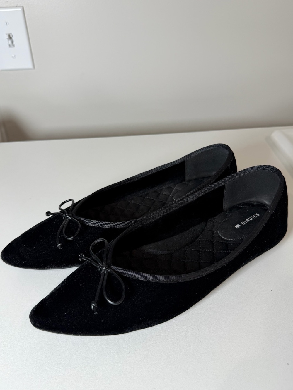 Birdies The Hummingbird Size 9.5 Black Velvet Pointed Toe Ballet Flats with Bow